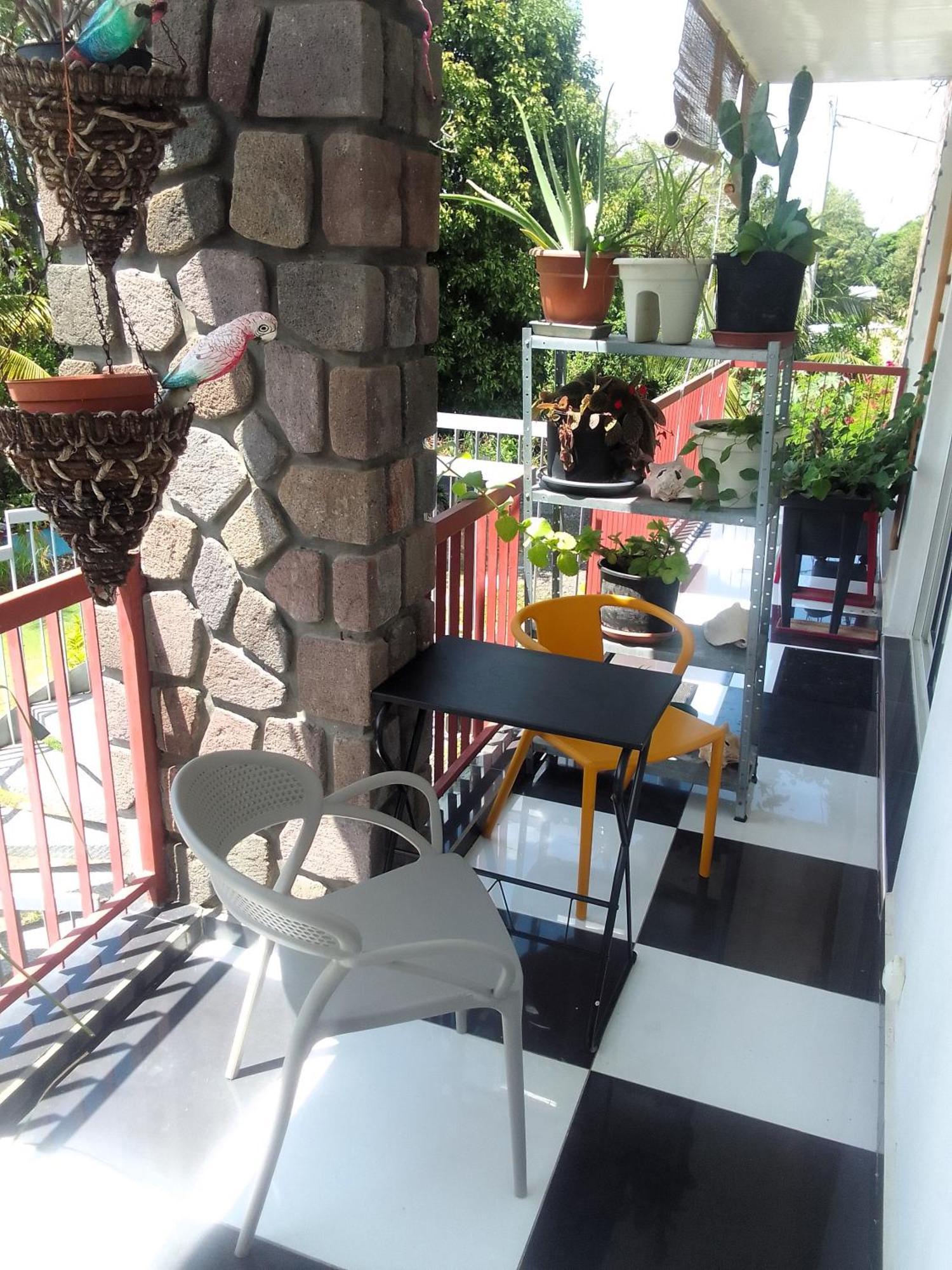 Chambre Avec Cuisine Et Sdb Semi-Privatives Separees Dans Un Ecrin De Verdure Les Abymes Exterior foto